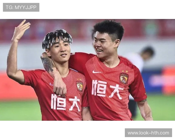 恒大新赛季阵容揭秘：年轻锋线能否扛起进攻重任